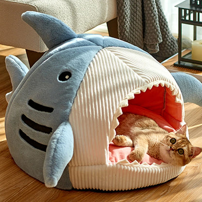 Orchard, Enclosed Cushioned Bed for Cats